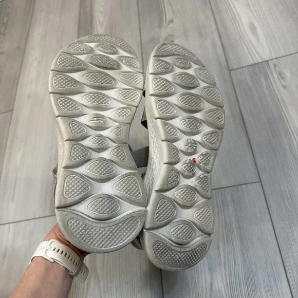 Skechers Go Walk Flex Sandal Women's 9 Glimmer Up Slip Ins Taupe 141489 - Picture 5 of 10